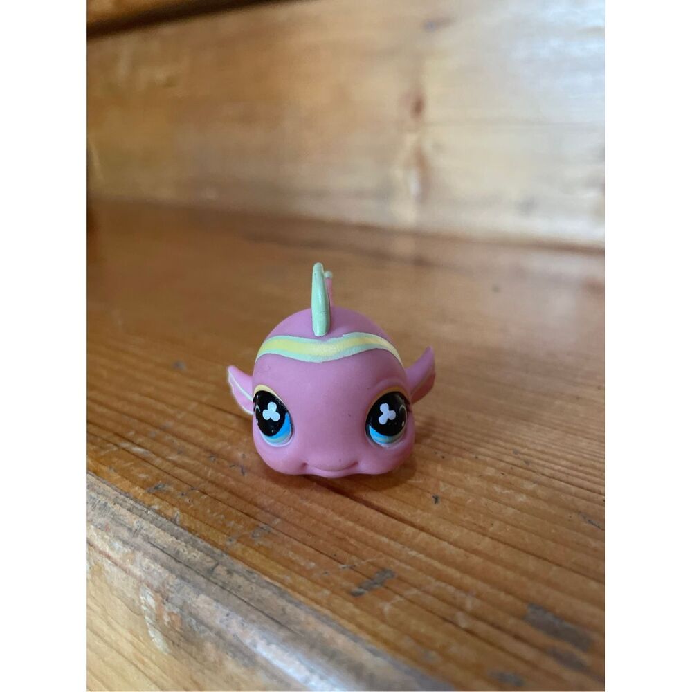 Hasbro Littlest Pet Shop Fish, #755
